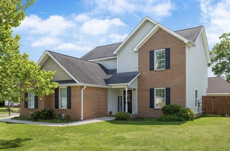 647 Peachtree Circle, Ringgold, GA 30736 Main Photo