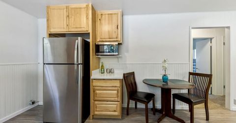 1122 Reno Avenue, South Lake Tahoe, CA 96150 Photo
