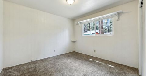 1122 Reno Avenue, South Lake Tahoe, CA 96150 Photo