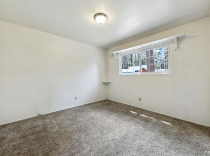 1122 Reno Avenue, South Lake Tahoe, CA 96150 Photo