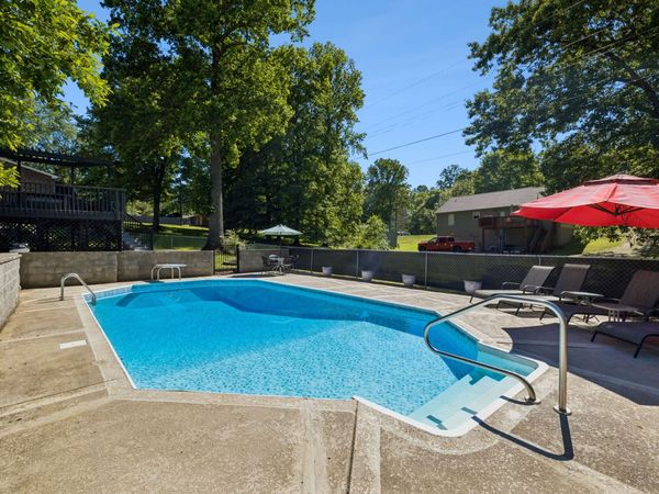 518 Ridgemont Dr, Dickson, TN 37055