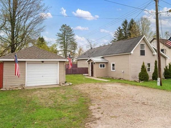218 N Park Street, Pellston, MI 49769