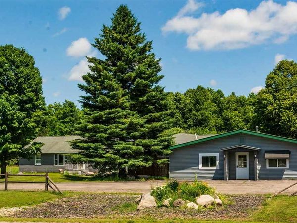 6990 N U.S. 31, Levering, MI 49755