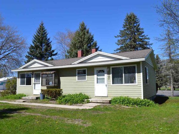 105 & 107 Bridge Street, East Jordan, MI 49727
