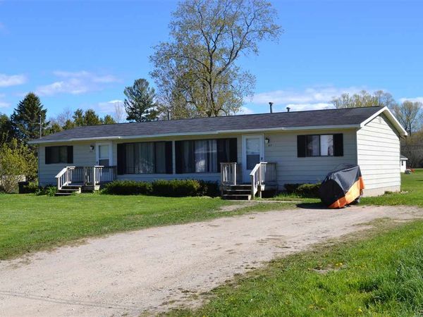 825 & 827 Vance Street, East Jordan, MI 49727