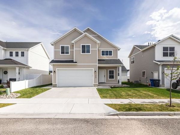 1464 W 2055 S, Logan, UT 84339
