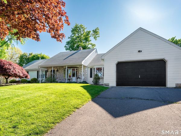 76 Glenbrook, Cheshire, CT 06410