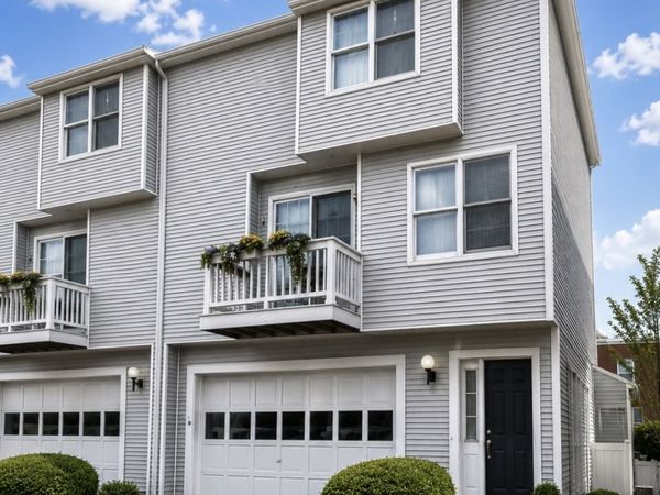 1022 Whalley, Unit A, New Haven, CT 06515