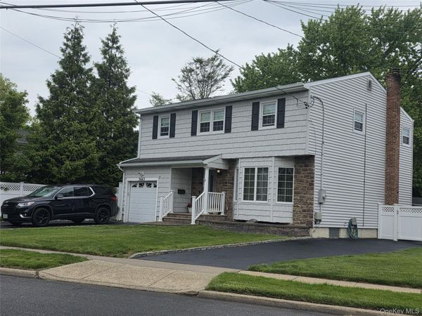 2663 Columbus Avenue , North Bellmore, NY 11710
