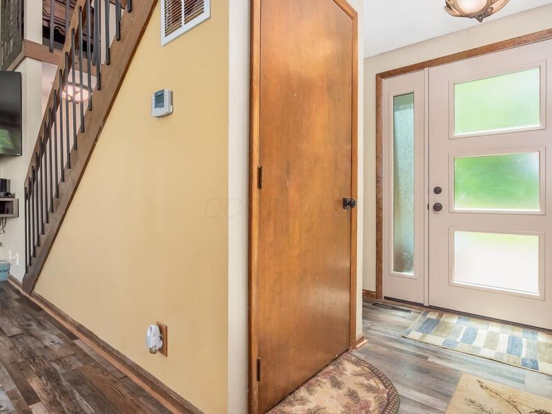 10383 Twin Oaks Drive , Cambridge, OH 43725 Photo 2