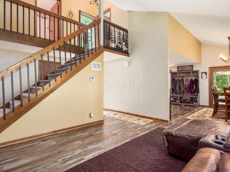 10383 Twin Oaks Drive , Cambridge, OH 43725 Photo 5