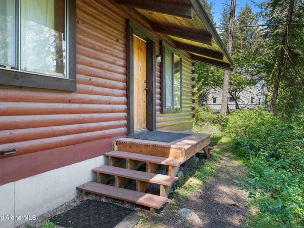 906 S Canal ST, Coeur d'Alene, ID 83814