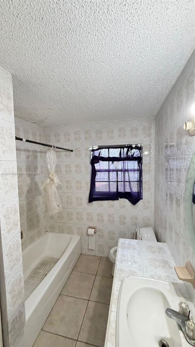 4450 NW 169th Ter , Miami Gardens, FL 33055 Photo
