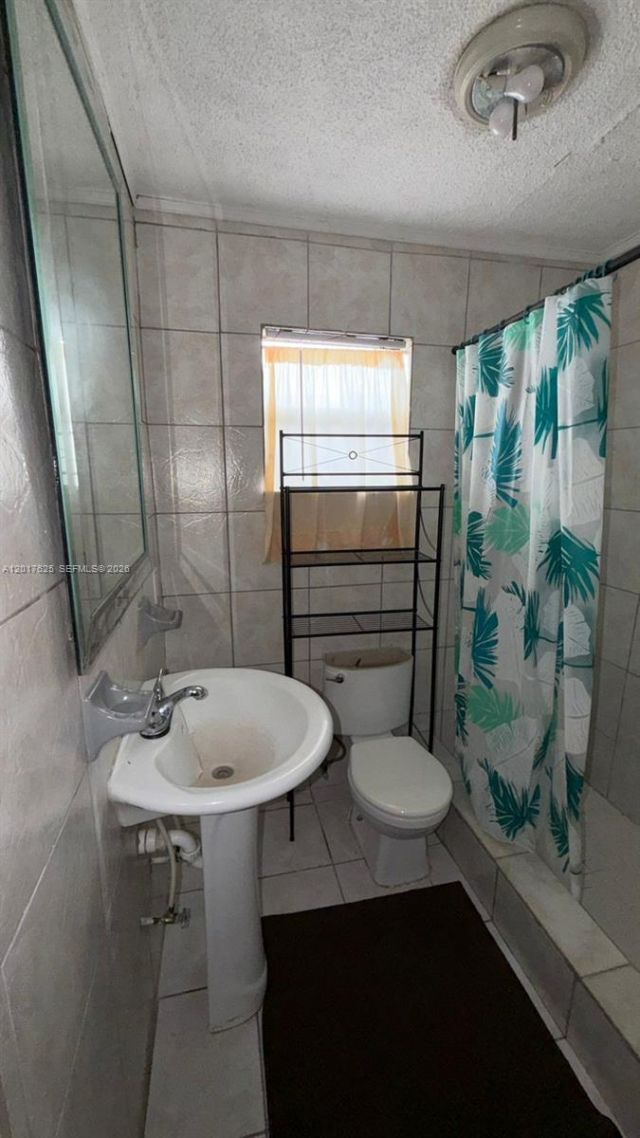 4450 NW 169th Ter , Miami Gardens, FL 33055 Photo