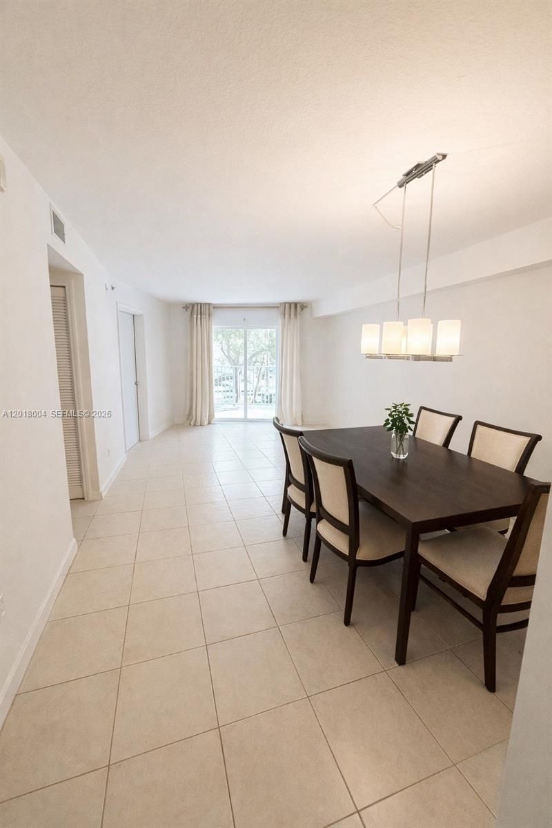 2415 NW 16th St Rd, Unit 201-1, Miami, FL 33125 Photo