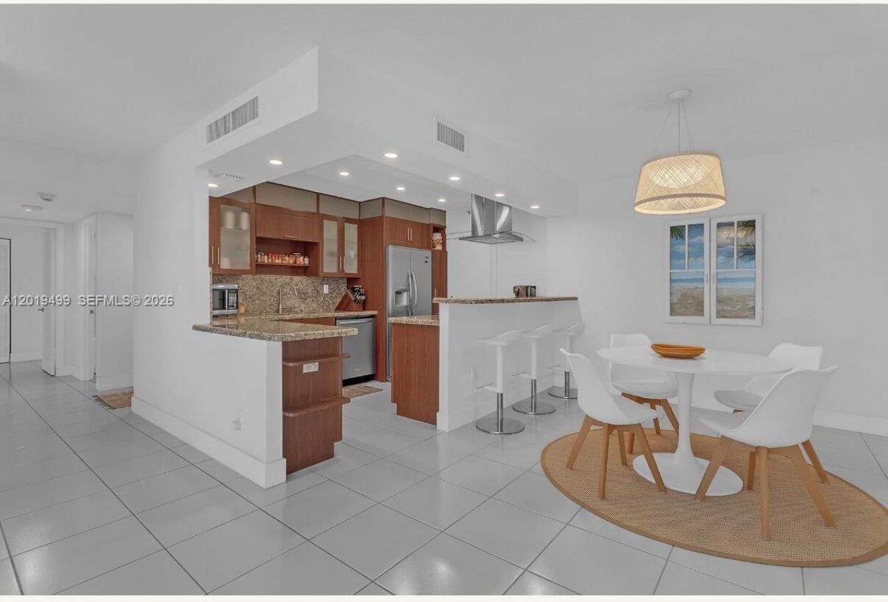 550 Ocean Dr , Unit 4E, Key Biscayne, FL 33149 Photo