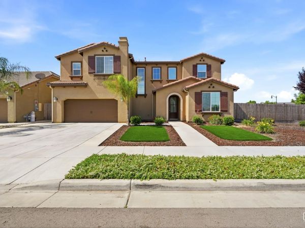 1647 W Sedona Avenue, Visalia, CA 93291