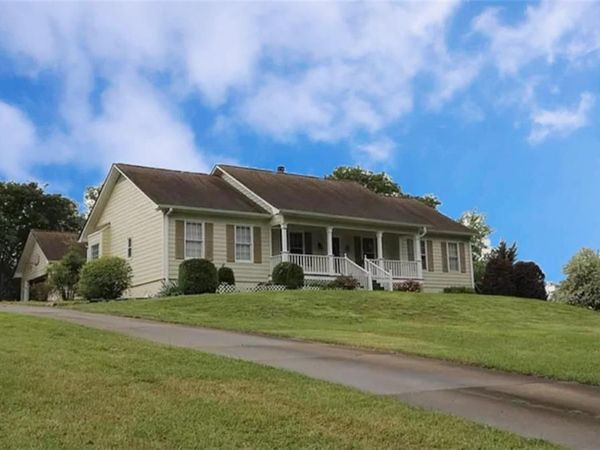 818 Springlake Road, Lawrenceville, GA 30045