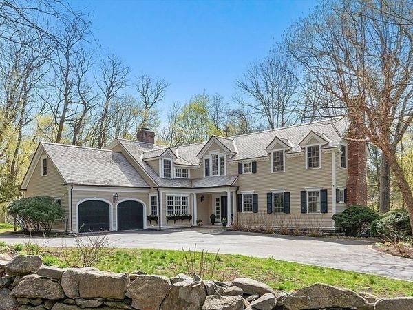 38 Ripley Hill Rd, Concord, MA 01742