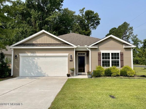 200 Gabrielle Street , New Bern, NC 28560