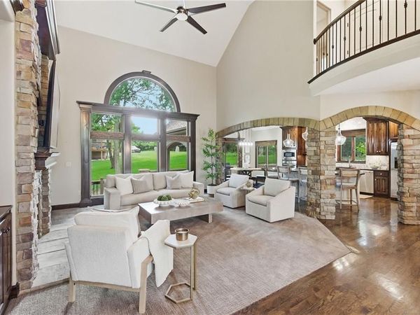 26132 W 108th Place, Olathe, KS 66061