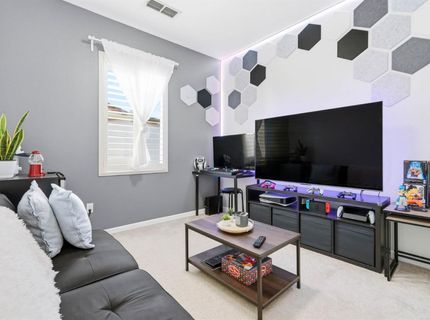 8398 Crystal Walk Cir, Elk Grove, CA 95758 Photo