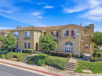 8398 Crystal Walk Cir, Elk Grove, CA 95758 Photo