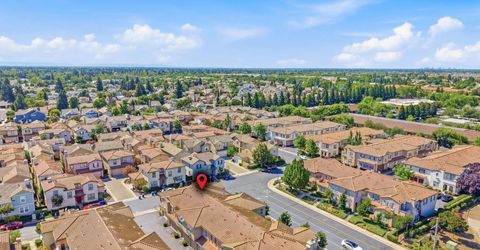 8398 Crystal Walk Cir, Elk Grove, CA 95758 Photo