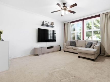 8398 Crystal Walk Cir, Elk Grove, CA 95758 Photo