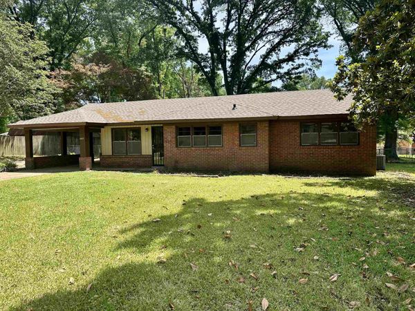 1421 JANIS DR, Memphis, TN 38116