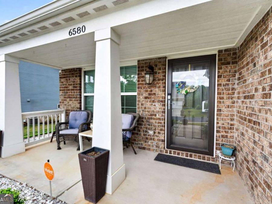 Property Image 4