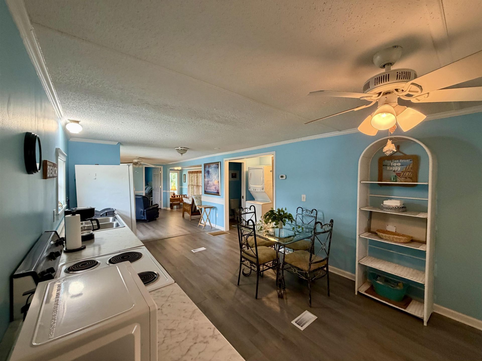 276 Flamingo Ct.  Photo 5