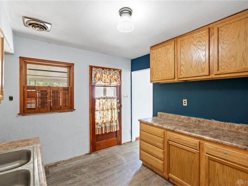 17 Community Drive, Riverside, OH 45404 Photo 9