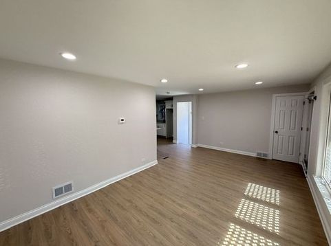 Main Photo
