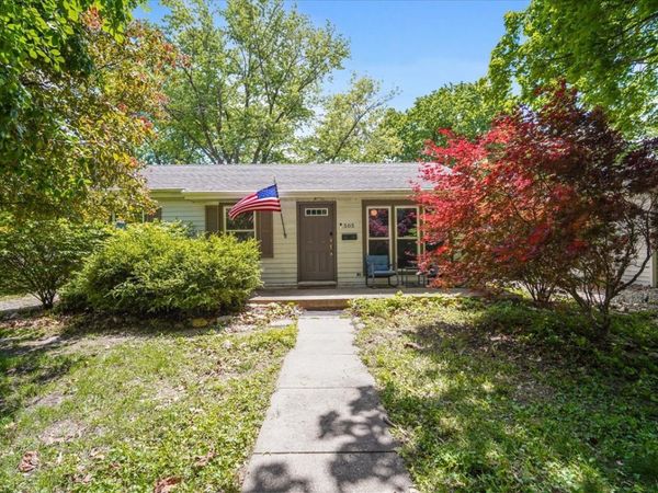 505 E Poplar Street , Normal, IL 61761