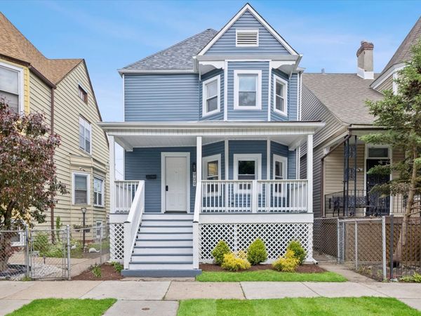 909 N Lockwood Avenue , Chicago, IL 60651