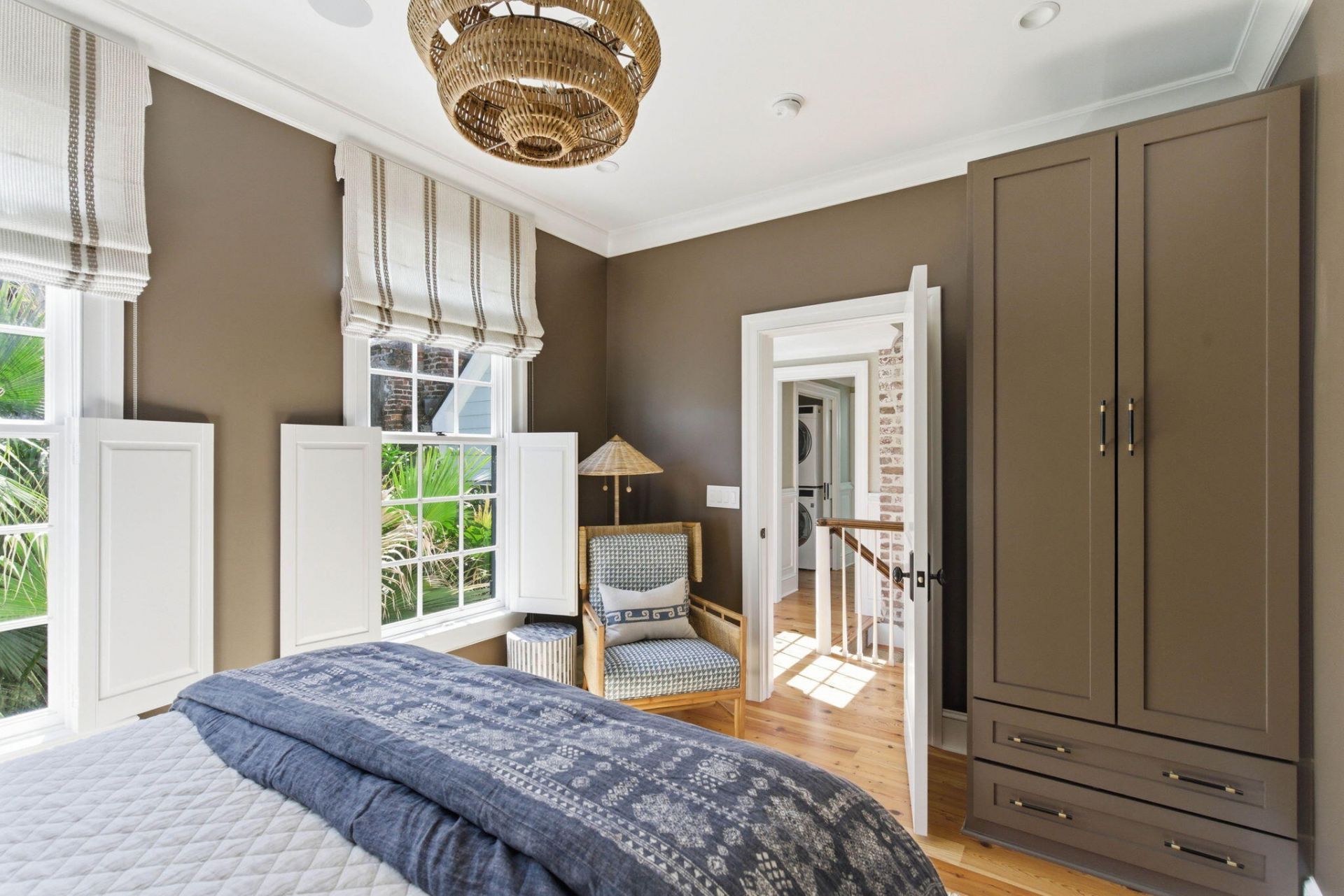 4 Bedons Alley Photo 40