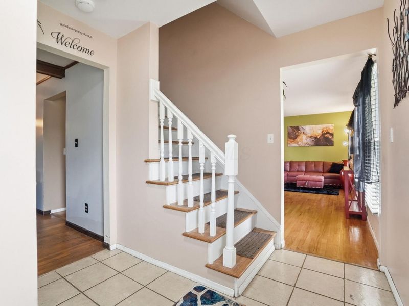 1453 Demorest Road, Columbus, OH 43228 Photo 7
