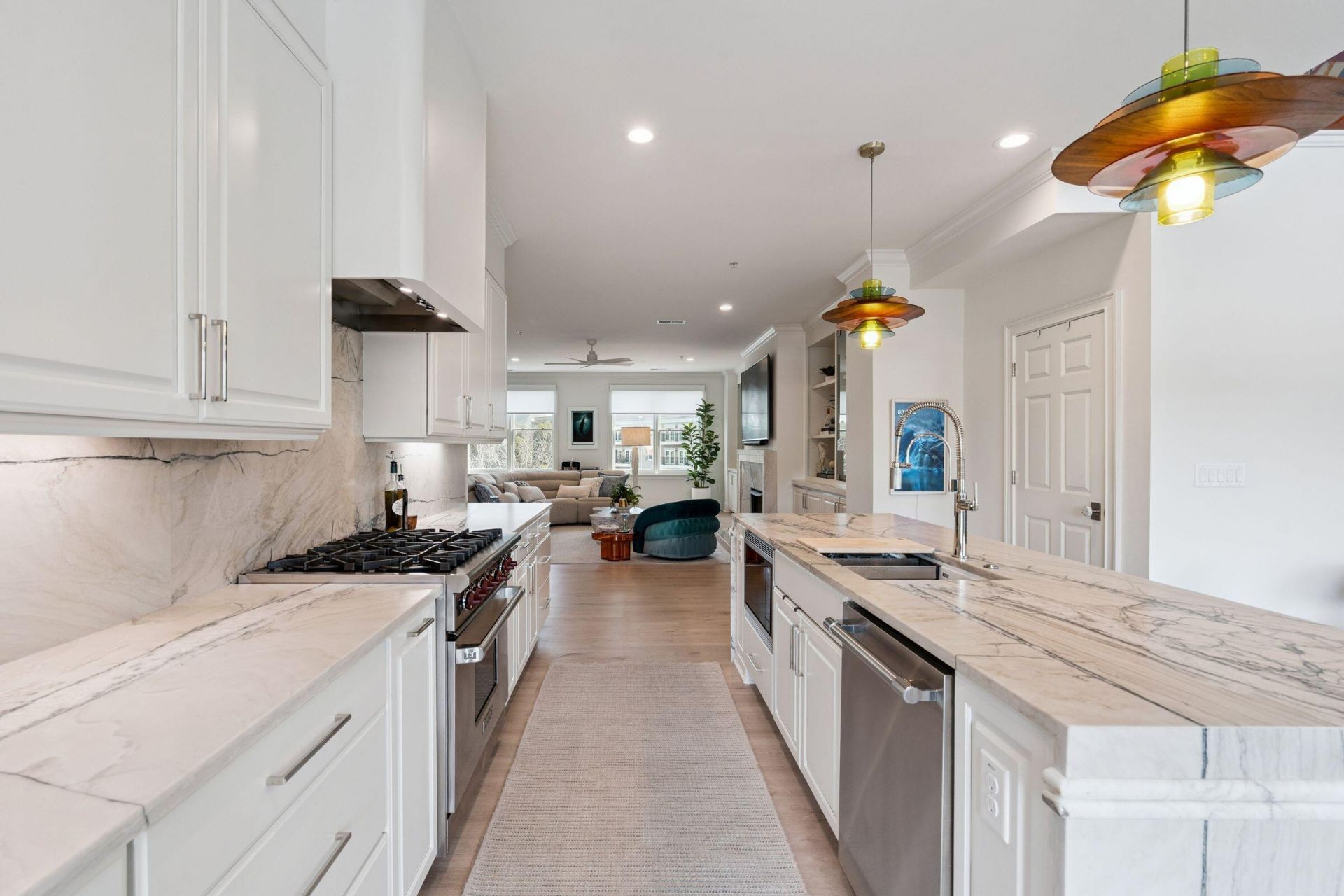 245 Seven Farms Drive Photo 28