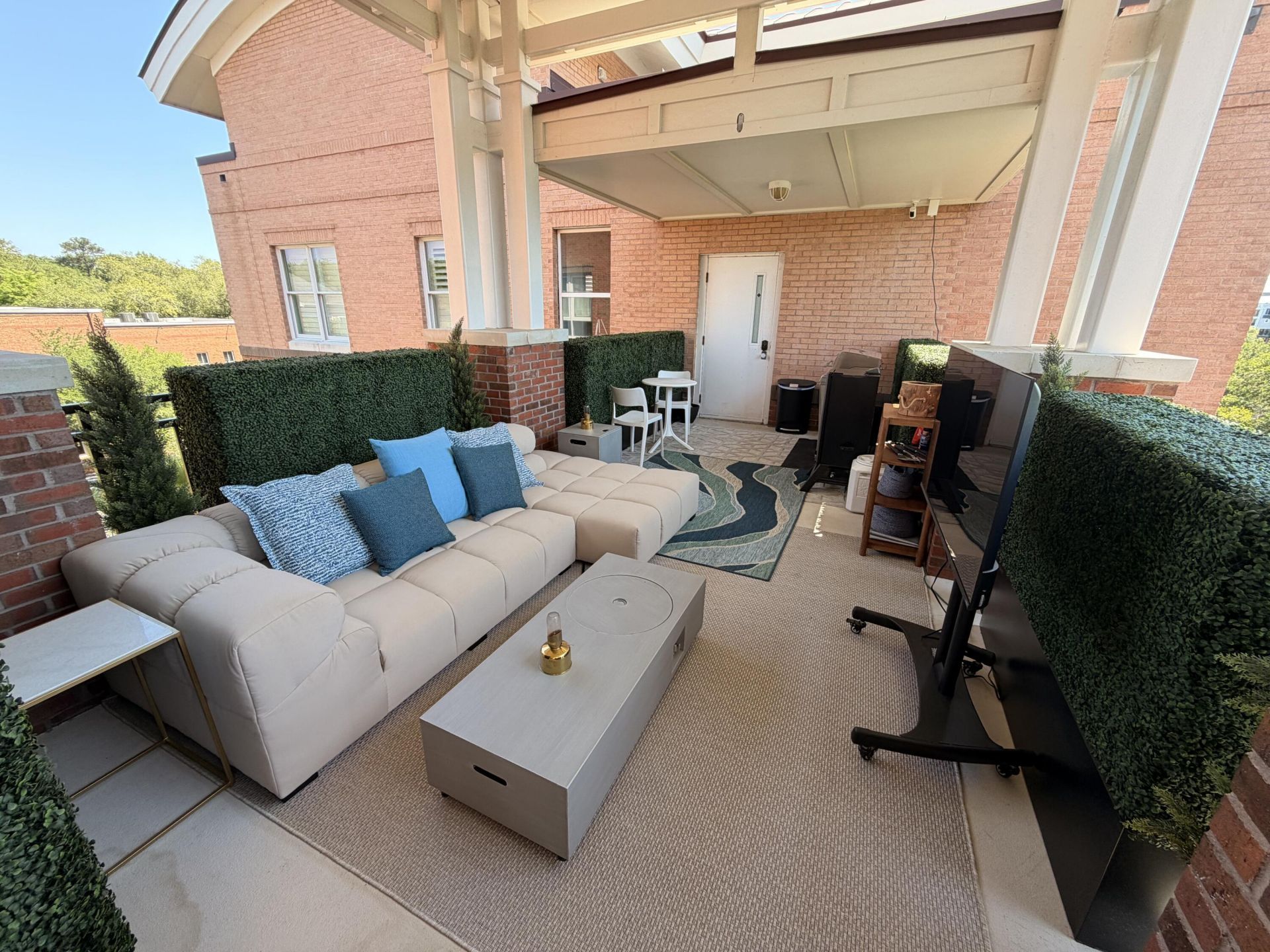 245 Seven Farms Drive Photo 68