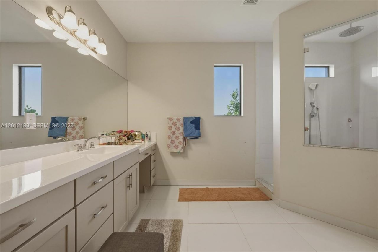 8815 NW 37th Dr , Coral Springs, FL 33065 Photo