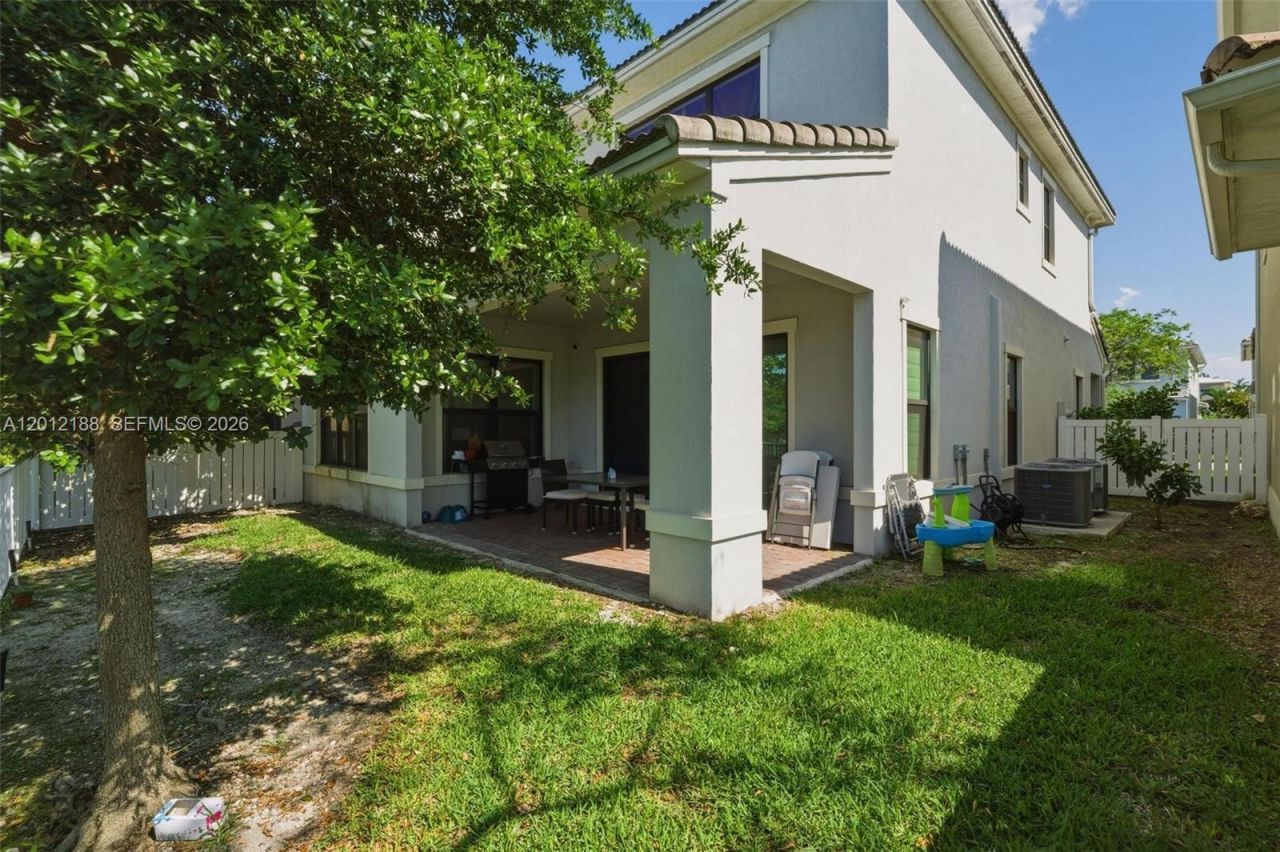 8815 NW 37th Dr , Coral Springs, FL 33065 Photo