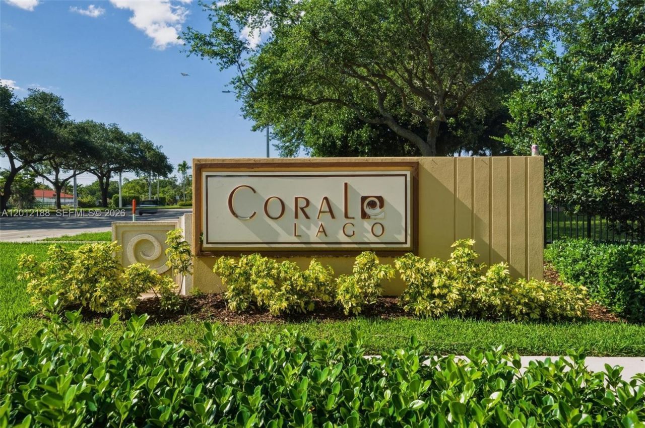 8815 NW 37th Dr , Coral Springs, FL 33065 Photo