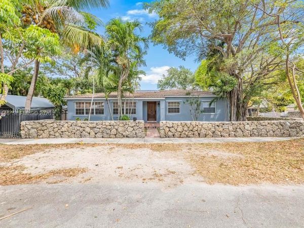 2301 Tequesta Ln, Coconut Grove, FL 33133