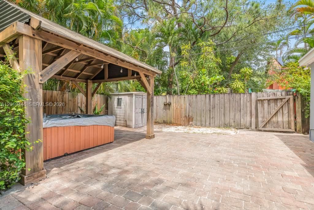 2301 Tequesta Ln, Coconut Grove, FL 33133 Photo