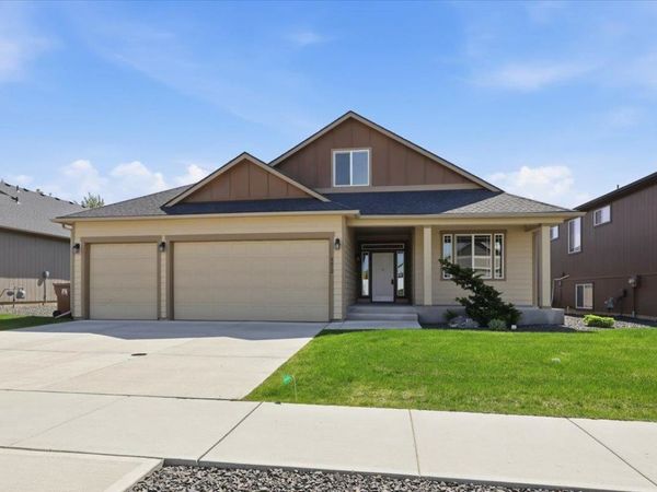 8412 N Summerhill Ln, Spokane, WA 99208