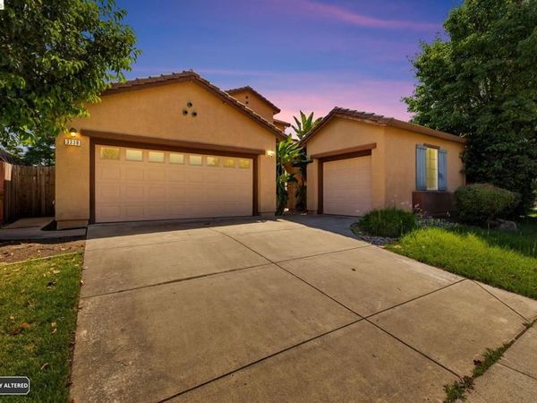 3338 La Cadena Way, Sacramento, CA 95835