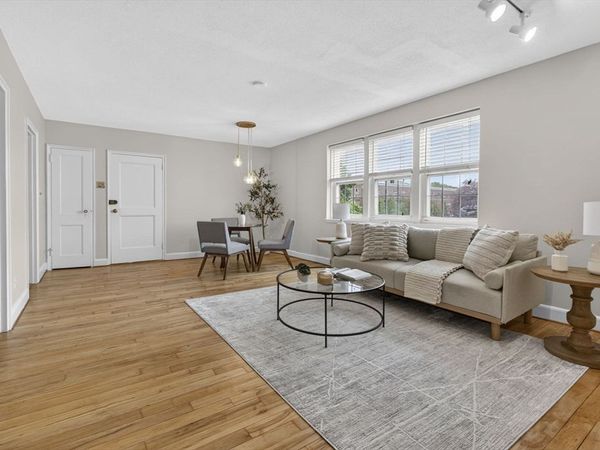 9 Dexter St, Unit 4, Malden, MA 02148