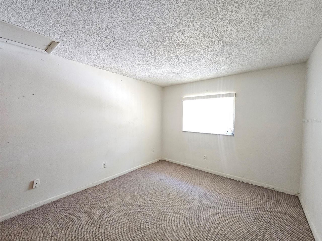 209 NW Jefferson Circle N, Unit 15, Saint Petersburg, FL 33702 Photo