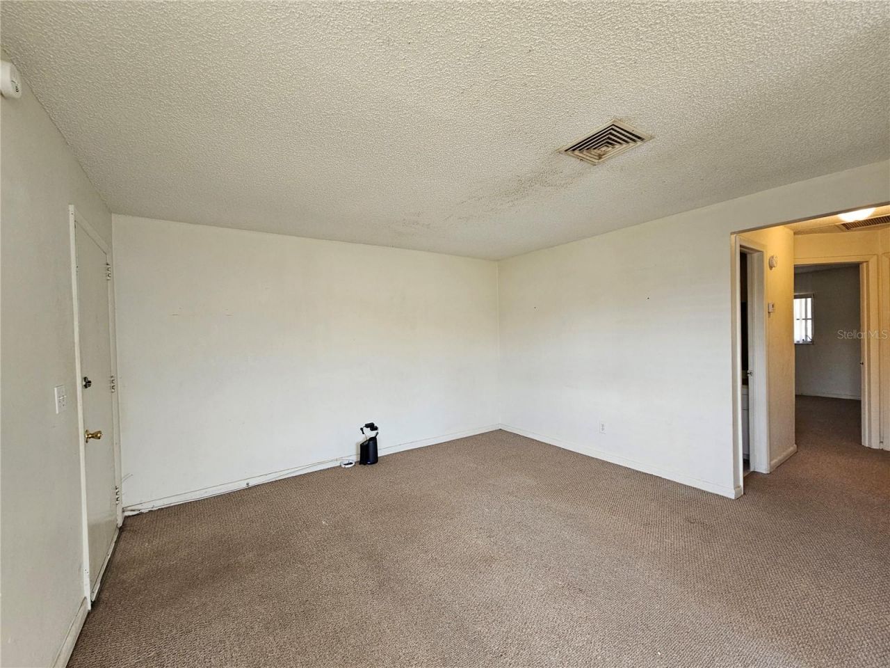 209 NW Jefferson Circle N, Unit 15, Saint Petersburg, FL 33702 Photo